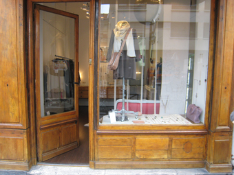 Vitrine2